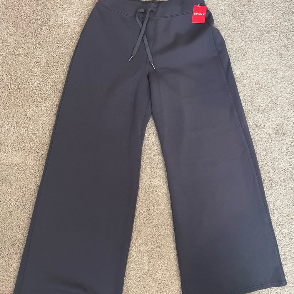 SPANX AirEssentials Wide Leg Pants NWT Large Dark Storm
